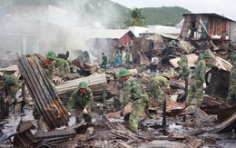 Khám nghiệm hiện trường vụ cháy 70 căn nhà ở Nha Trang