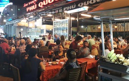 Chợ đêm Phú Quốc tối mùng 3 tết tràn ngập du khách