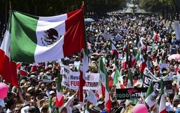 Biểu tình khắp Mexico phản đối ông Trump