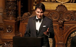 Thủ tướng Canada nhận người tị nạn bất hợp pháp từ Mỹ