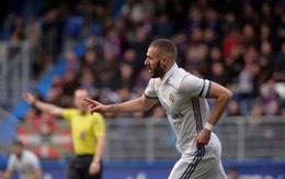 Benzema tỏa sáng, R.M đè bẹp Eibar và trở lại ngôi đầu