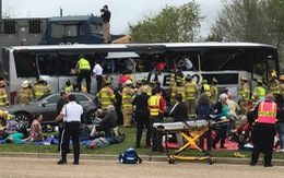 Tàu hỏa tông xe buýt ở Mỹ, 4 người chết