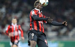 Điểm tin sáng 11-3: Balotelli “nổ súng”, Nice thoát chết trước Caen