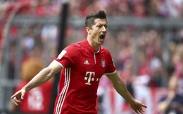 ​Lewandowski lập hat-trick, B.M thẳng tiến đến ngôi vô địch