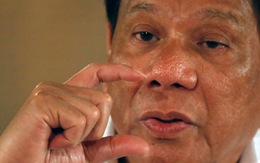 Khoảnh khắc yếu mềm của ông Duterte khi nhớ mẹ