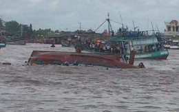 Tàu chìm tại Gành Hào do chở quá tải gặp sóng lớn