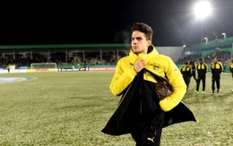 Xe buýt chở đội bóng Borussia Dortmund gặp 3 vụ nổ