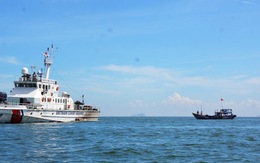 Ca nô, tàu cá tìm ngư dân mất tích trên biển Cửa Đại