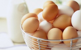 ​​Bảo quản trứng không đúng cách, vi khuẩn dễ xâm nhập