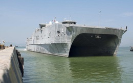 Tàu viễn chinh cao tốc Mỹ USNS Fall River đến Đà Nẵng