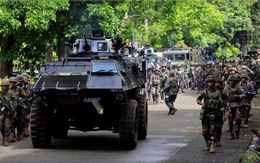 Quân đội Philippines tấn công quân khủng bố, cứu 120 con tin