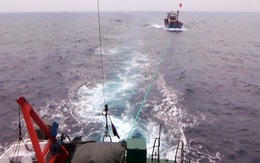 ​Cảnh sát biển cứu tàu cá cùng 19 thuyền viên trôi dạt