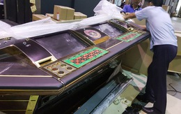 Tạm giữ nhiều máy đánh bạc quá cảnh trái phép ở Tân Sơn Nhất