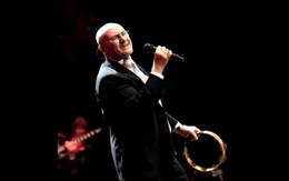 ​Phil Collins hoãn show ở London vì nhập viện