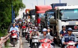 Ùn tắc ở cảng Cát Lái: Phía đông TP. Hồ Chí Minh kẹt cứng