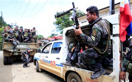 Khủng bố Philippines tấn công trường học, bắt cóc 5 con tin