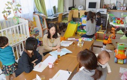 Phụ nữ Nhật thấy bất an khi đi làm mà có con