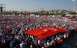 Hàng trăm ngàn người Thổ Nhĩ Kỳ xuống đường chống chính quyền