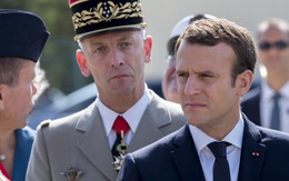 Uy tín tân tổng thống Pháp giảm sút