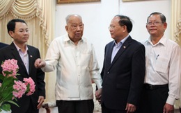 Lãnh đạo TP.HCM thăm nguyên tổng bí thư Lào Khamtay Siphandon