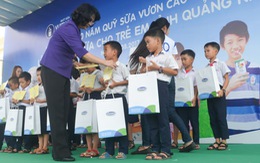 Sữa học đường đến với trẻ em Quảng Nam
