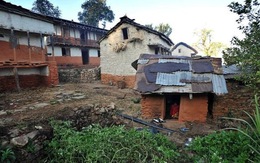 Nepal ngăn hủ tục buộc phụ nữ ngủ lều trong 'ngày ấy'