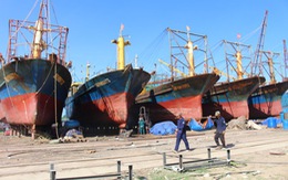 'Thay áo mới' cho tàu vỏ thép ở Bình Định