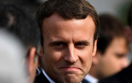Tổng thống Pháp mất ủng hộ vì cải cách mạnh tay