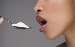 Các nhà khoa học tranh cãi việc đường gây nghiện hơn cocaine