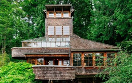 ​Ngôi nhà xinh đẹp làm bằng vật liệu tái chế giữa rừng xanh