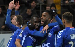 Tân binh Strasbourg buộc PSG thua trận đầu tiên