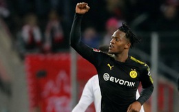 Batshuayi lập cú đúp ngày ra mắt, Dortmund đá bại Cologne