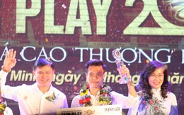 Văn Toàn tặng tiền giải thưởng Fair Play 2017 cho Thùy Trang