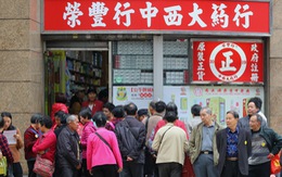 Du khách Trung Quốc ở Hong Kong: “Tôi không nói tiếng phổ thông”