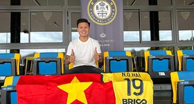 Quang Hải thi đấu cho Pau FC