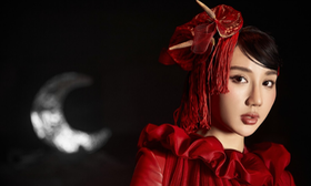 'Hot' streamer Mina Young hóa chị Hằng, debut thành ca sĩ