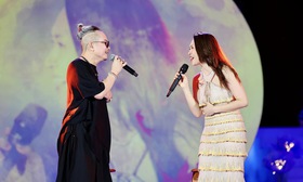 Jimmii Nguyễn bất ngờ xuất hiện trên sân khấu live show Mỹ Tâm