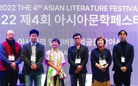 Những trò chuyện văn chương châu Á