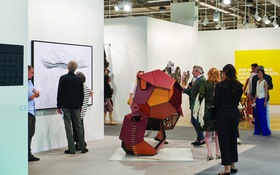 Art Basel 2023: Cuộc vui (lắm tiền) của nghệ thuật