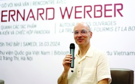 Bernard Werber, tác giả bộ ba Kiến: "Tìm sự hài hòa giữa loài người và các dạng thức sống khác"