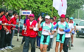 Cùng chạy với Pat Farmer