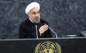 "Mở" với Iran, "cứng" với Syria?