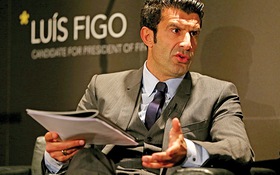 ​Luis Figo thách thức Sepp Blatter