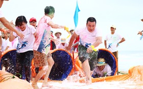 Du lịch kết hợp team building: Một giấc mơ khó khăn