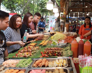 Ẩm thực 'Lễ hội Tết Việt - Tet Festival 2020' hút khách