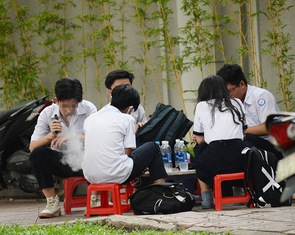 Thanh niên Việt Nam nói không với thuốc lá