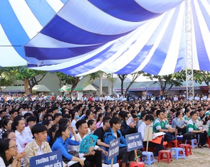 Hỗ trợ thí sinh Đà Nẵng đang ở ngoài về lại thành phố trước 31-8 để dự thi tốt nghiệp