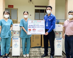 Tặng 80 máy lọc nước cho các bệnh viện điều trị COVID tại Củ Chi và Hóc Môn