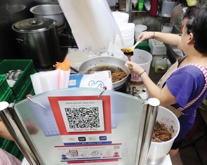 Singapore: Quán ăn bình dân lên mạng