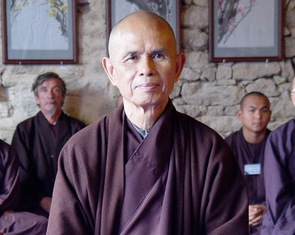 Hành trình hoằng pháp của Thiền sư Thích Nhất Hạnh qua ảnh